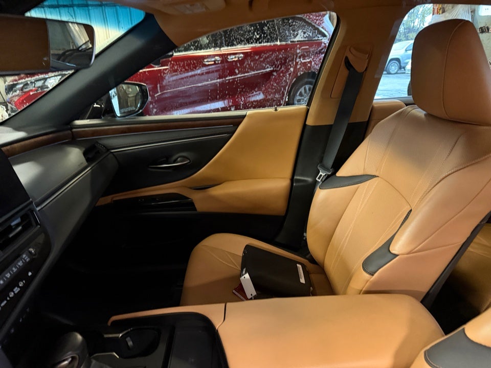 2025 Lexus ES 300h ES 300h Luxury