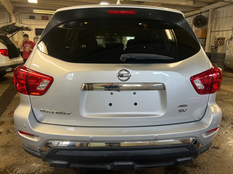 2020 Nissan Pathfinder SV 4WD