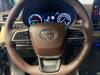 2022 Toyota Sienna Platinum