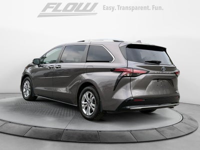 2022 Toyota Sienna Platinum