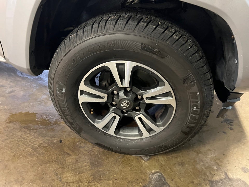 2017 Toyota Tacoma TRD Sport