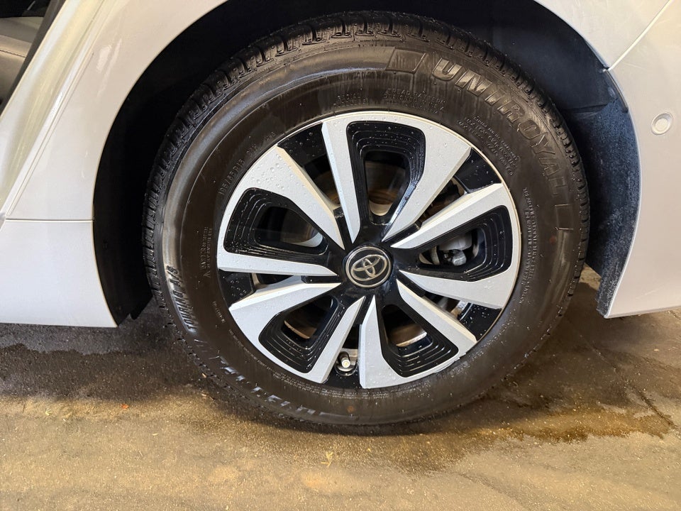 2017 Toyota Prius Prime Advanced