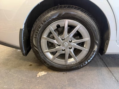 2017 Toyota Prius v Three