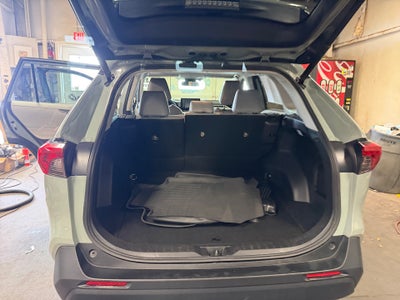 2021 Toyota RAV4 Hybrid XLE Premium