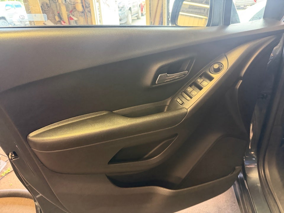 2021 Chevrolet Trax FWD LT