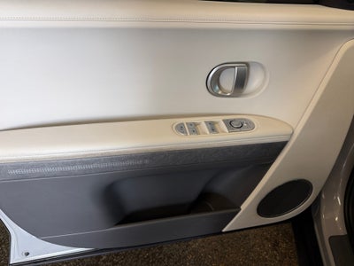 2022 Hyundai IONIQ 5 SEL