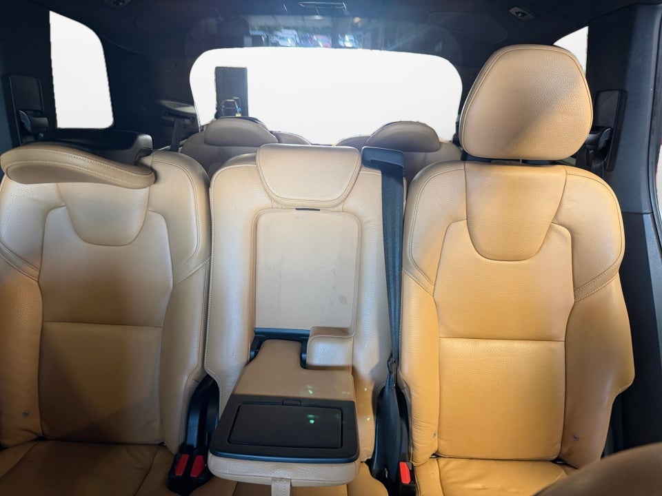 2017 Volvo XC90 Momentum