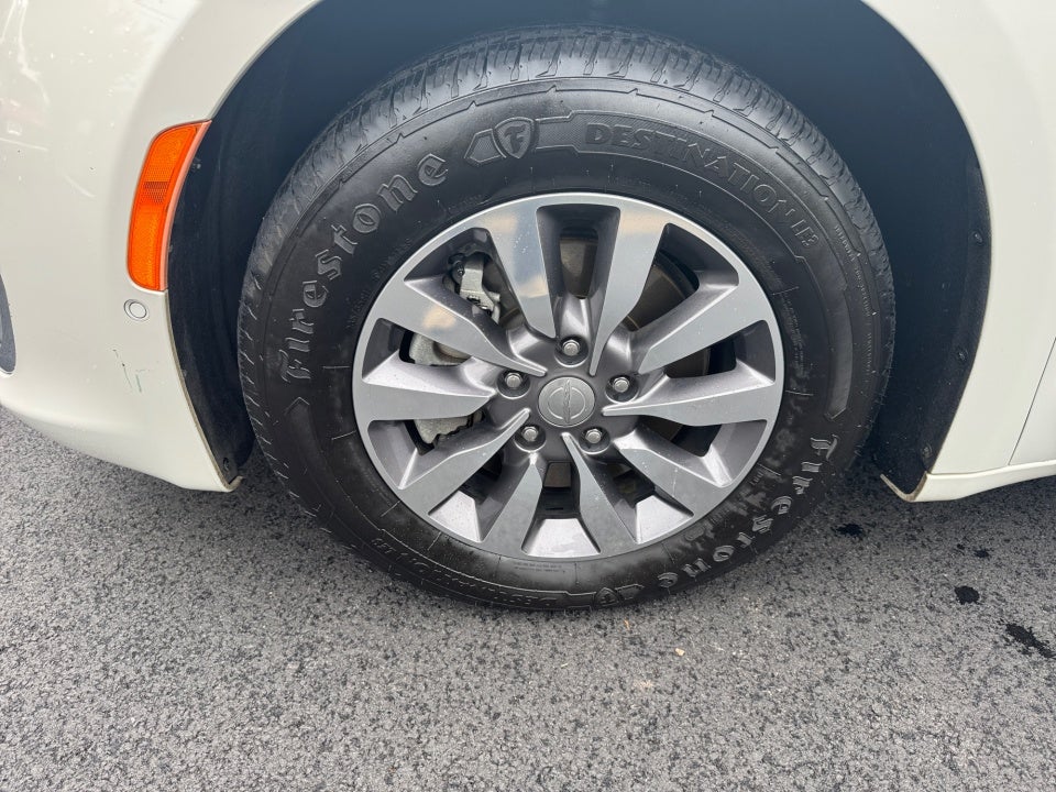 2019 Chrysler Pacifica Hybrid Limited