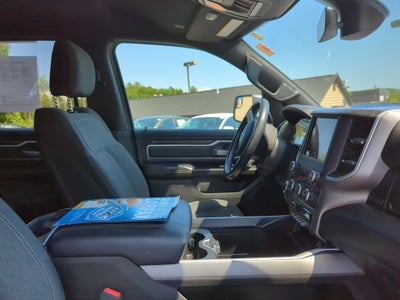 2020 RAM 1500 Big Horn Crew Cab 4x4 5'7" Box
