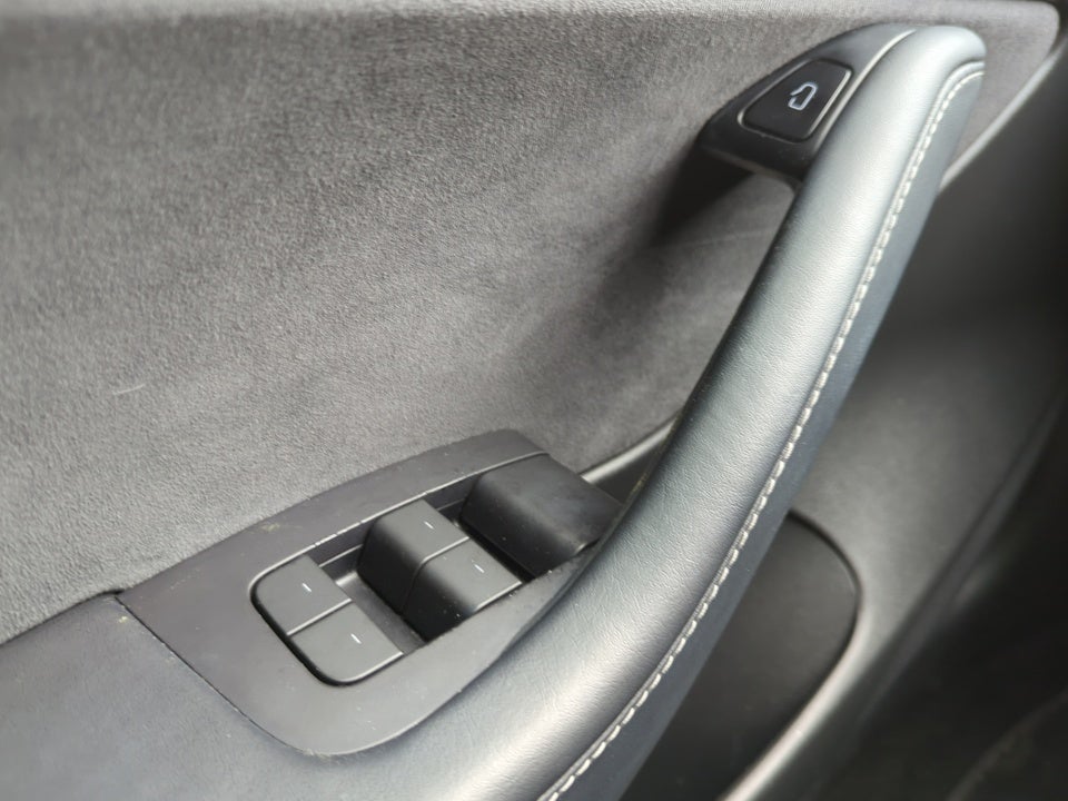 2022 Tesla Model 3 Long Range Dual Motor All-Wheel Drive