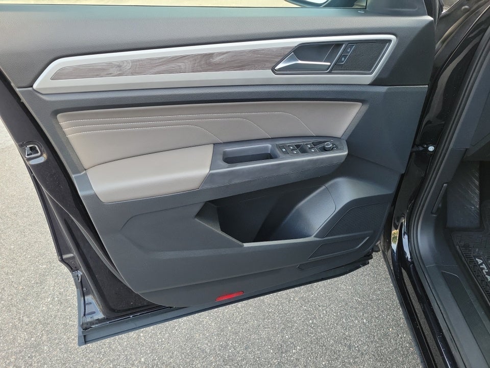 2022 Volkswagen Atlas Cross Sport 2.0T SE