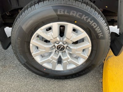 2023 Nissan Frontier Crew Cab SV 4x4