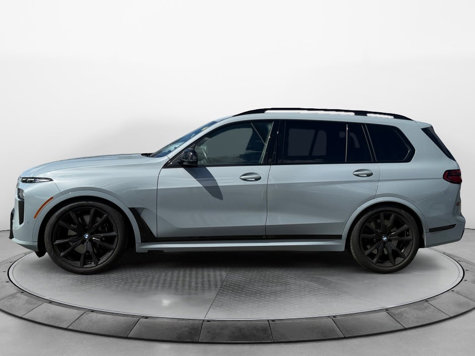2024 BMW X7 M60i