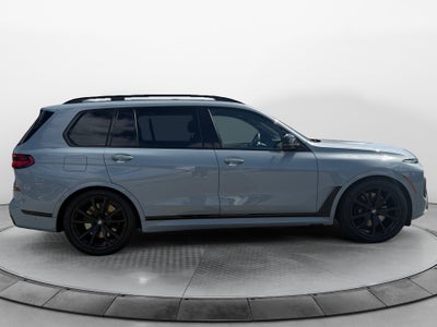 2024 BMW X7 M60i