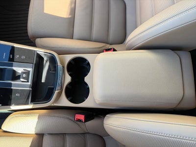 2025 Porsche Macan T