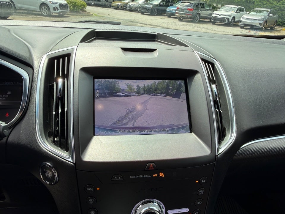 2020 Ford Edge Titanium
