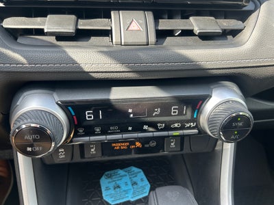 2022 Toyota RAV4 Hybrid Hybrid XLE