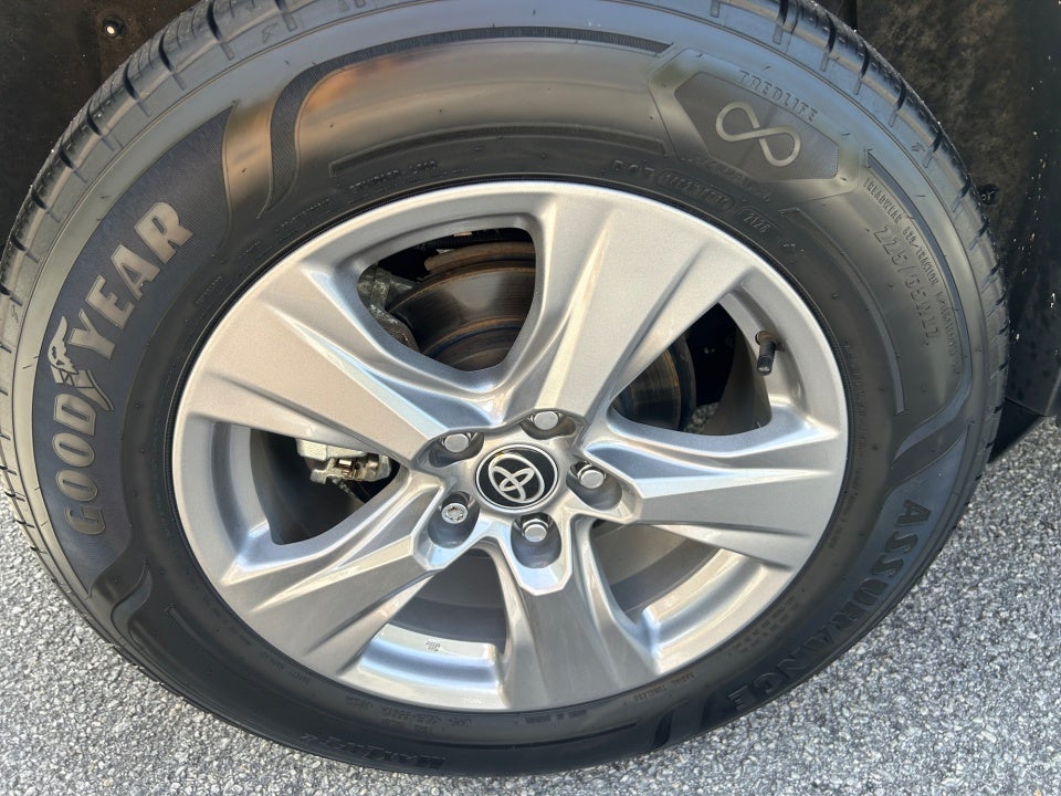 2022 Toyota RAV4 Hybrid Hybrid XLE