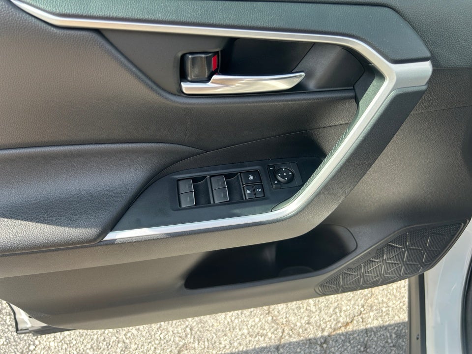 2022 Toyota RAV4 Hybrid Hybrid XLE