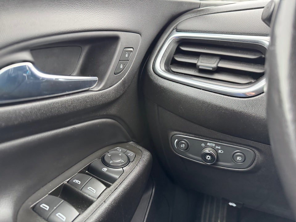 2021 Chevrolet Equinox AWD LT