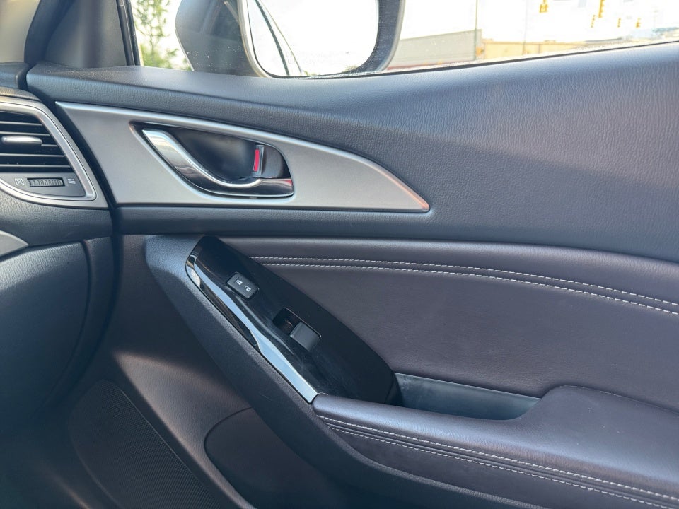 2018 Mazda Mazda3 Hatchback Touring