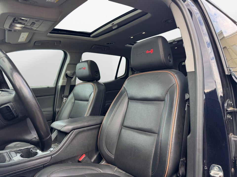 2022 GMC Acadia AT4