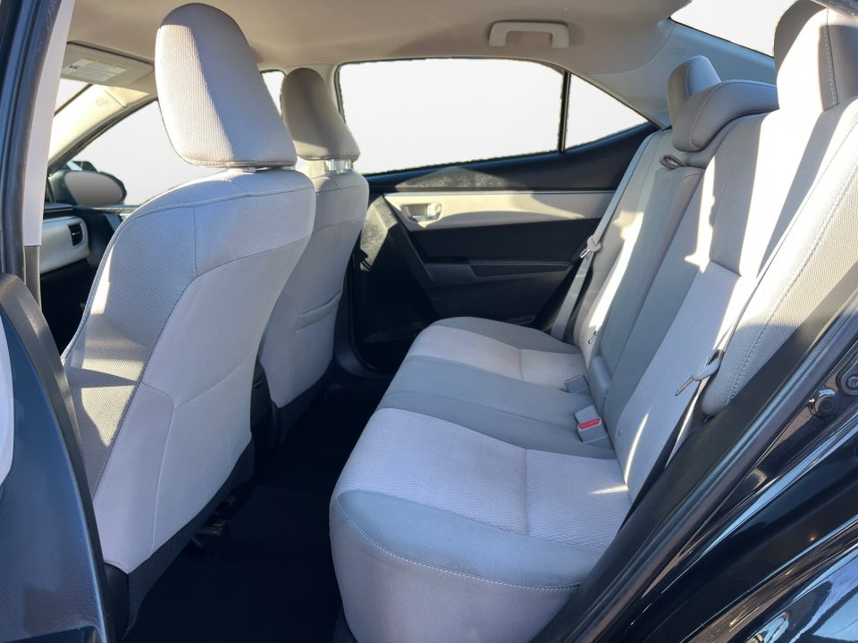 2015 Toyota COROLLA LE