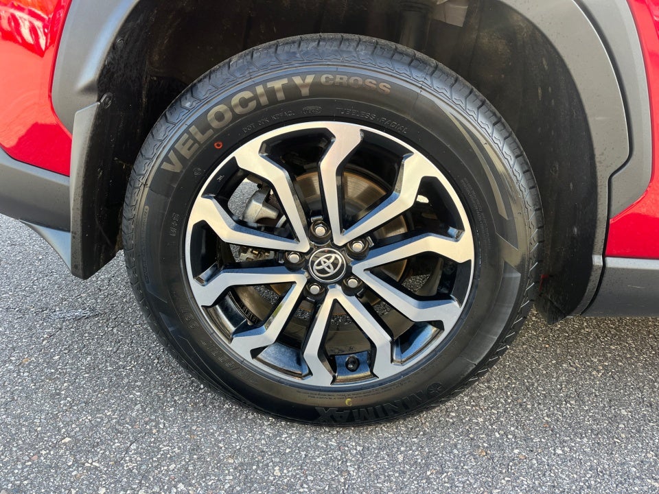 2025 Toyota COROLLA CROSS HV SE