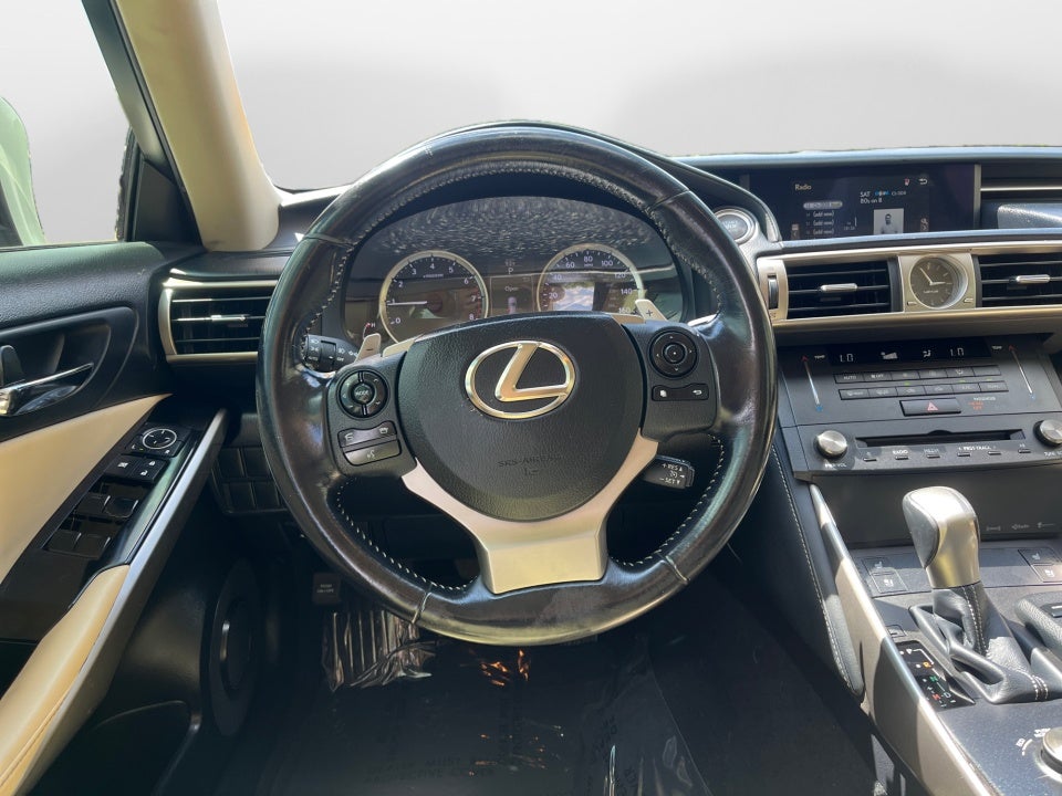 2016 Lexus IS 4dr Sdn AWD