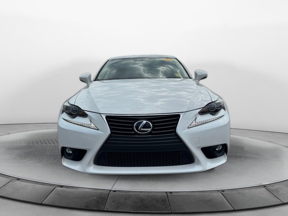 2016 Lexus IS 4dr Sdn AWD