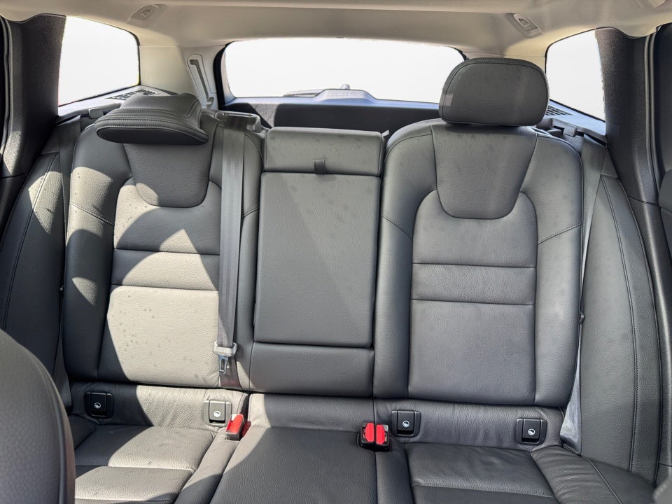 2025 Volvo V60 Cross Country Plus, B5 AWD Gas (mild hybrid)