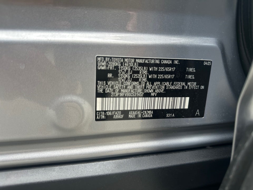 2025 Toyota RAV4 XLE