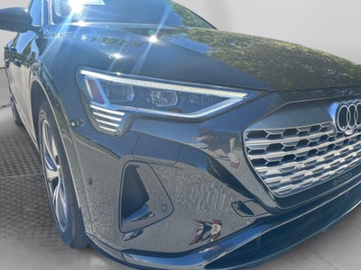 2024 Audi Q8 e-tron Premium Plus
