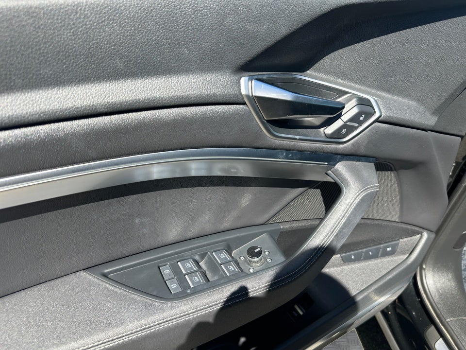 2024 Audi Q8 e-tron Premium Plus