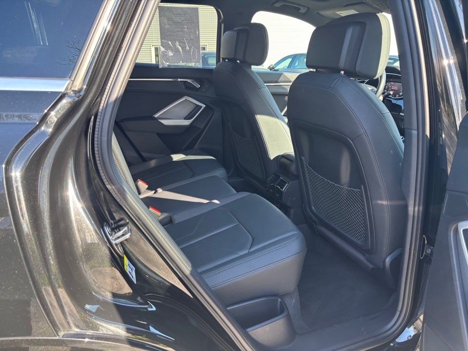 2022 Audi Q3 Premium 45 TFSI S line quattro Tiptronic