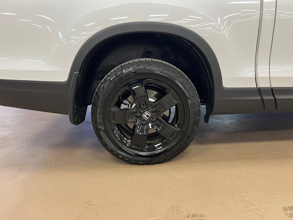 2025 Honda Ridgeline Black Edition