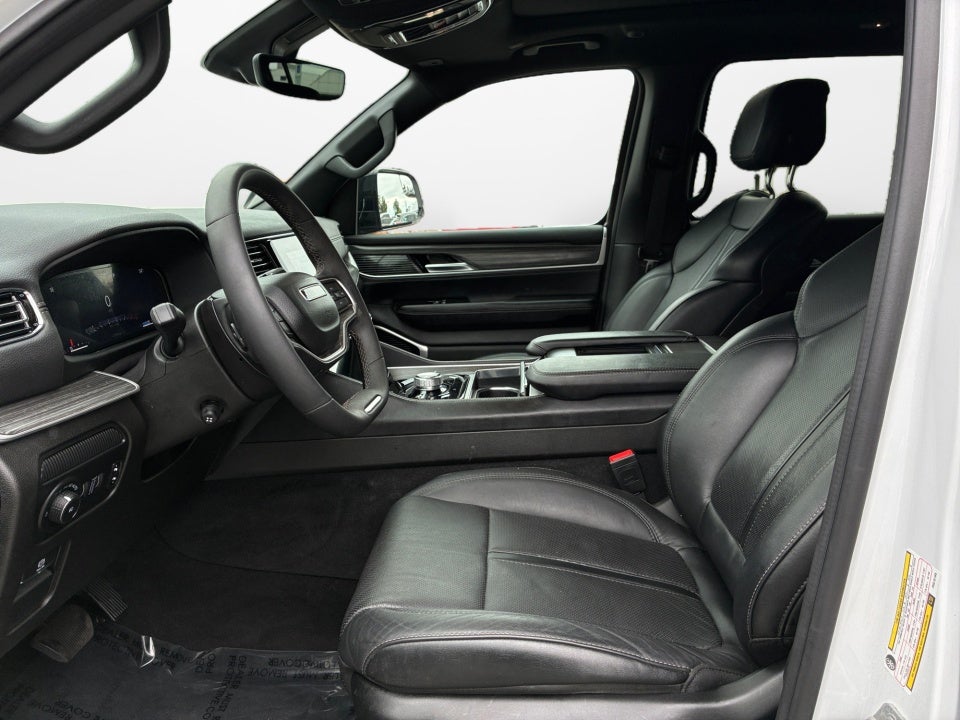 2023 Jeep Wagoneer Series III 4x4