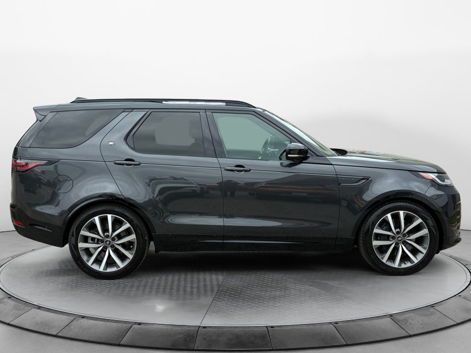 2025 Land Rover Discovery P360 Dynamic SE