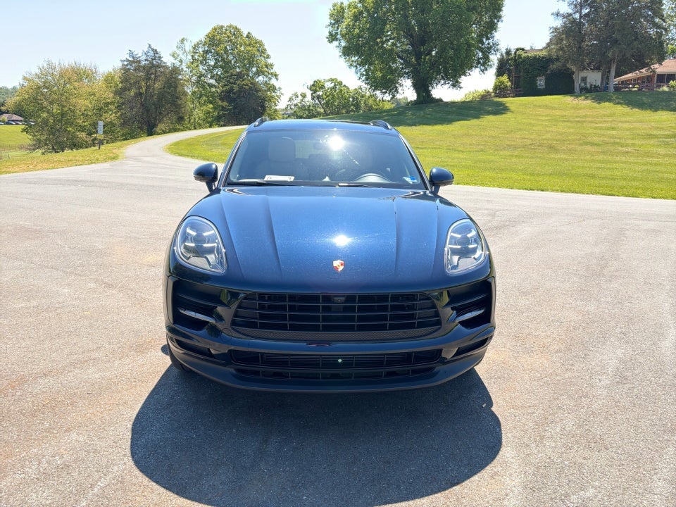 2021 Porsche Macan Base