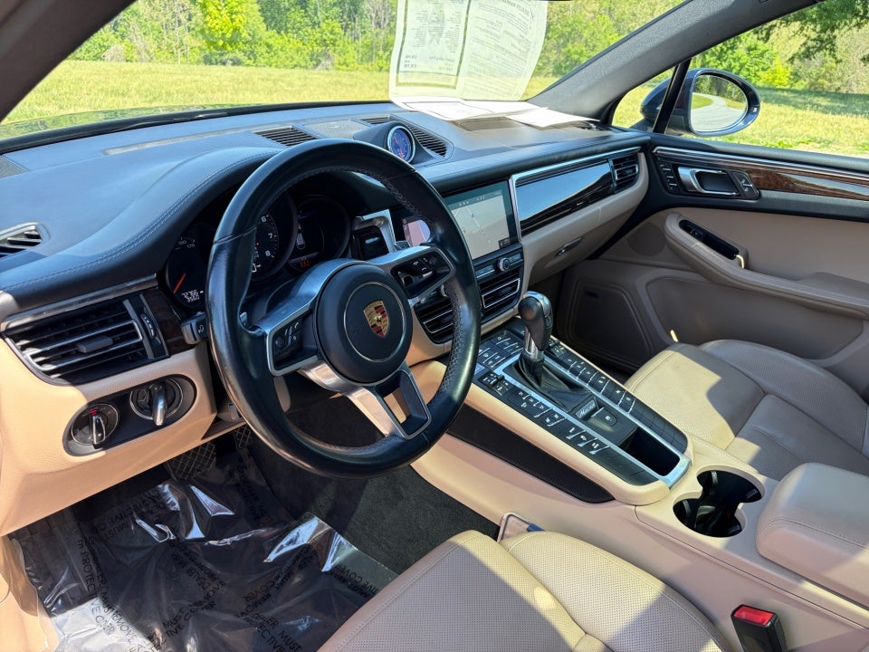2021 Porsche Macan Base