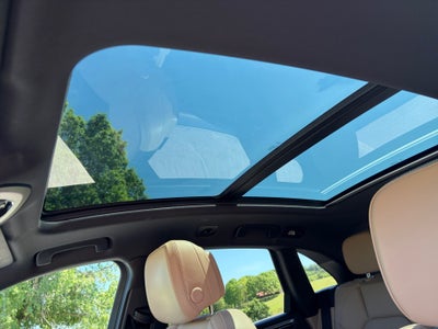 2021 Porsche Macan Base