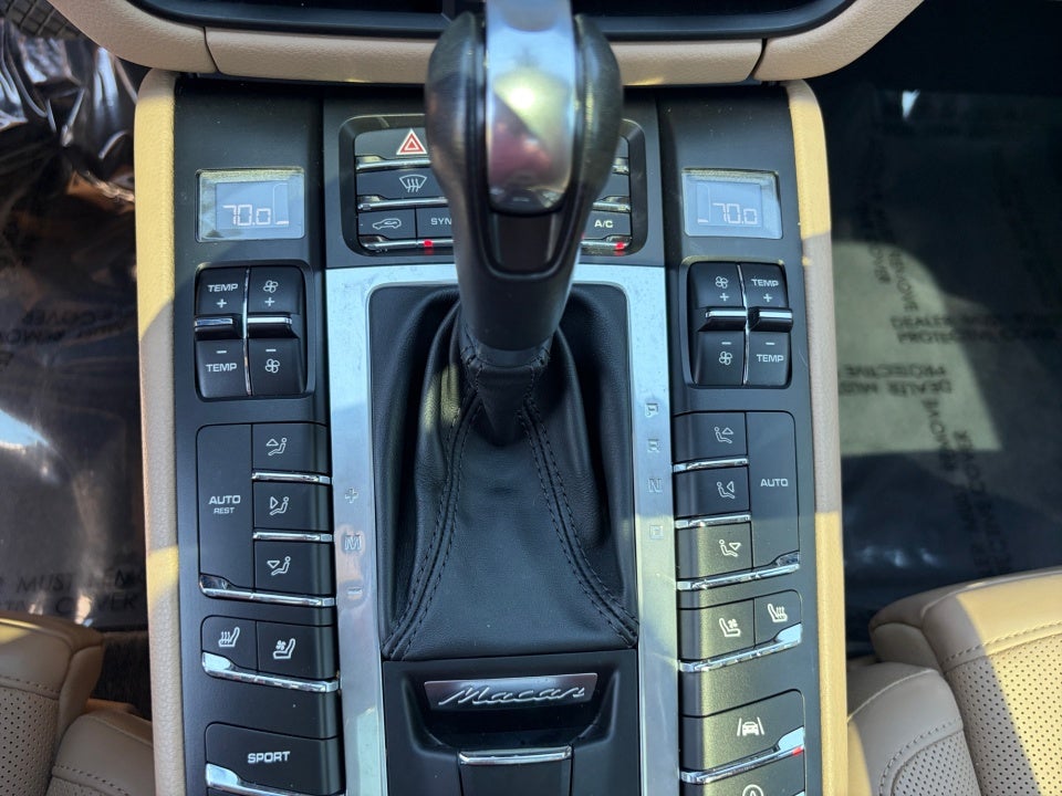 2021 Porsche Macan Base