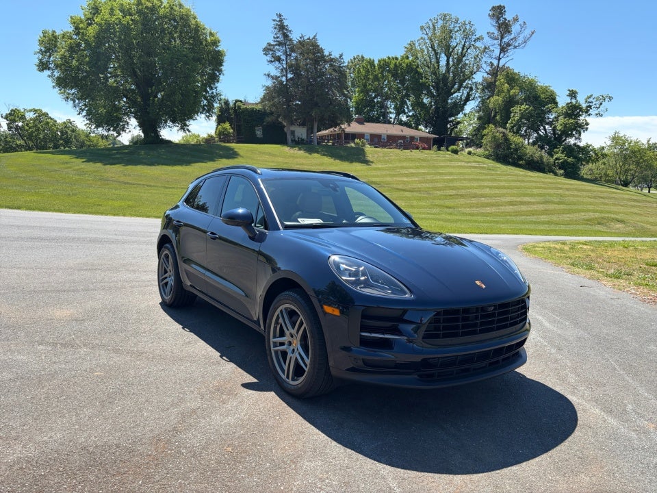 2021 Porsche Macan Base