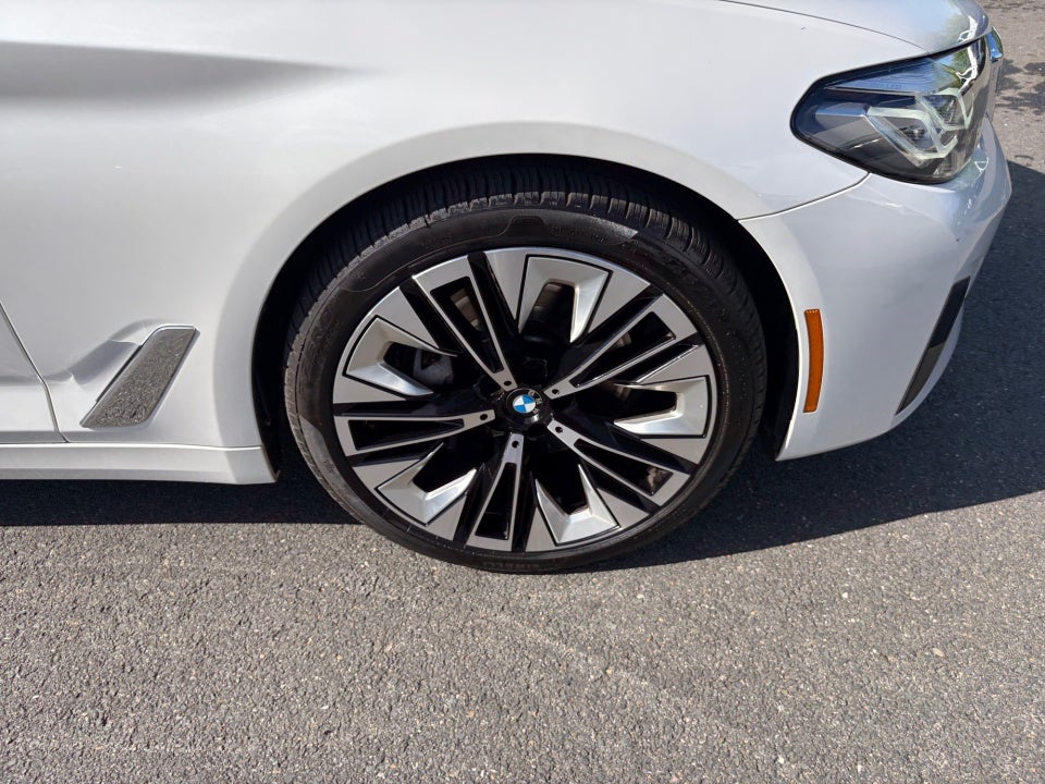 2022 BMW 540 i