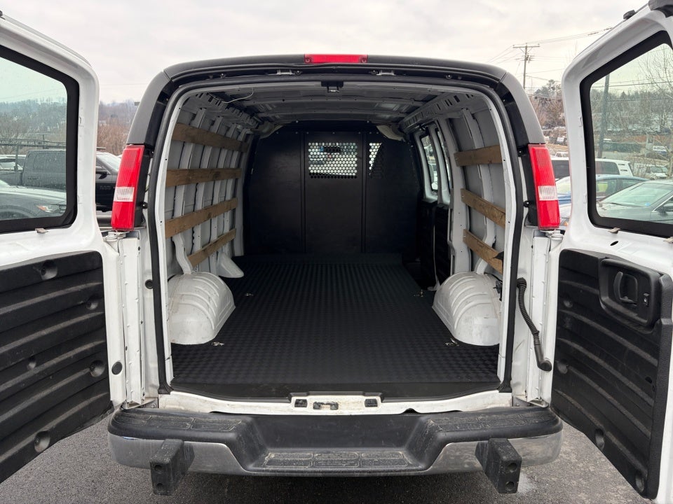 2024 GMC Savana Cargo RWD 2500 Regular Wheelbase Work Van