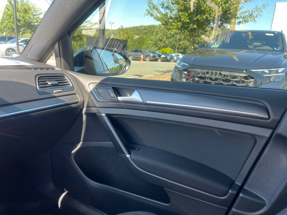 2018 Volkswagen Golf GTI S