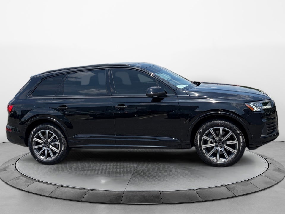 2023 Audi Q7 Premium Plus