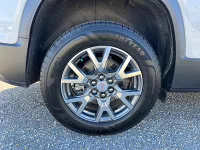 2023 GMC Acadia AWD SLT