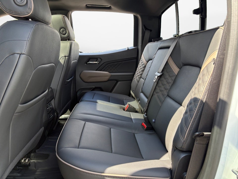 2024 GMC Canyon 4WD Denali
