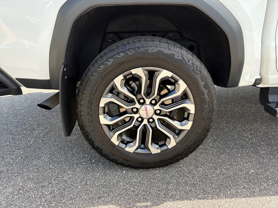 2024 GMC Canyon 4WD Denali